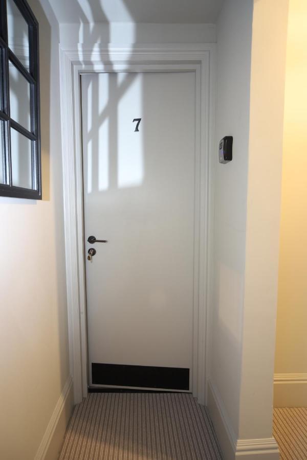 No 1 Bank Chambers Hotel Sleaford Bagian luar foto
